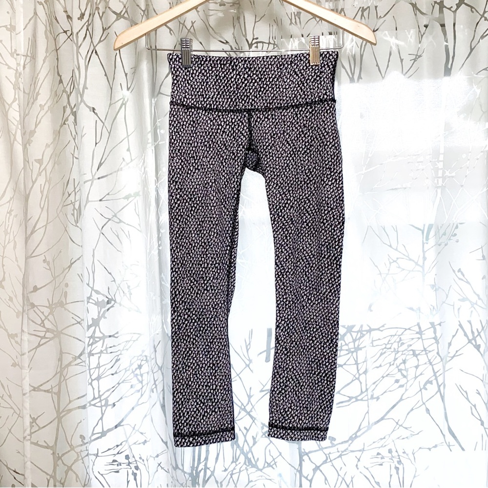 Lululemon black grey white scatter star arctic wunder under crop legging - Picture 1 of 10